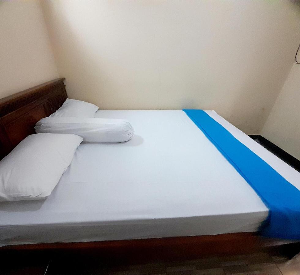 Shinta Syariah Dieng Redpartner Hotel